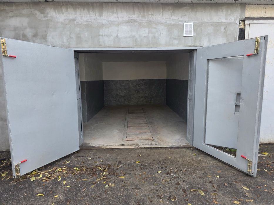 Сдам гараж центр города Каменское