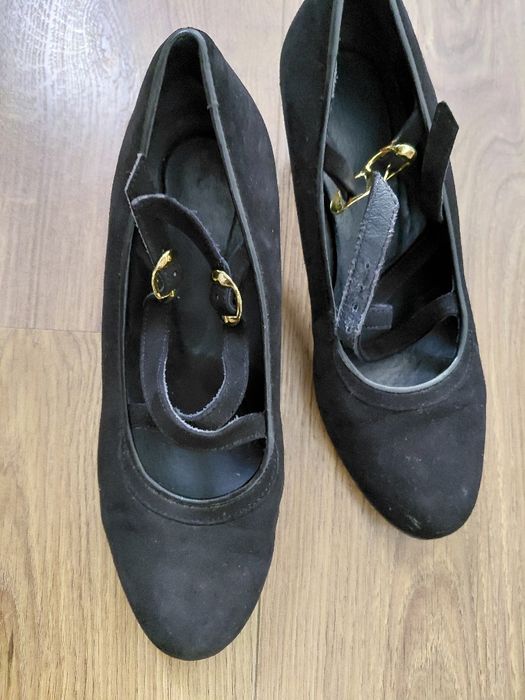 Sapatos sevilhanas / dança em pele