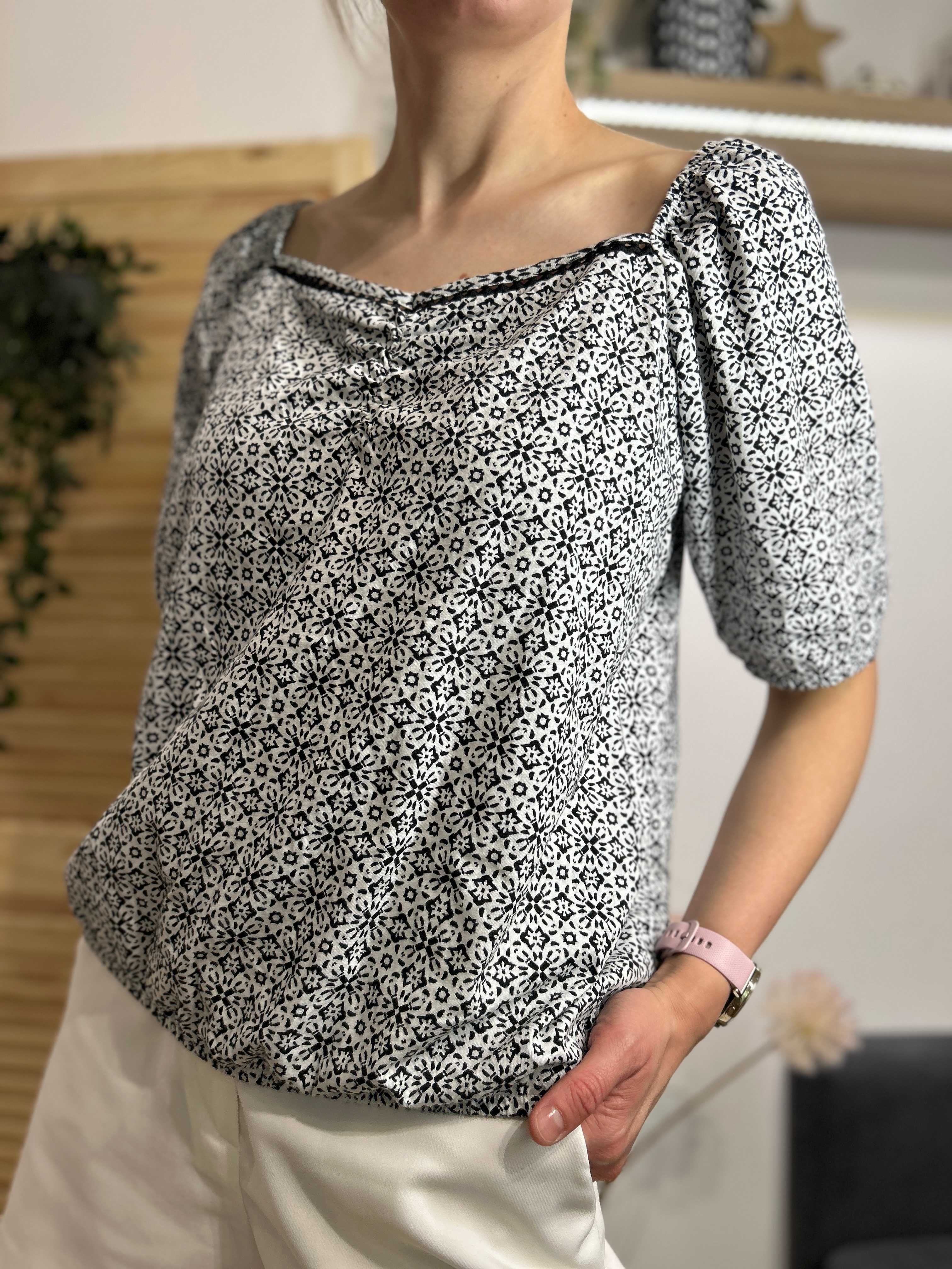 Czarno-biała wzorzysta bluzka letnia – Marks & Spencer, rozmiar 40/42