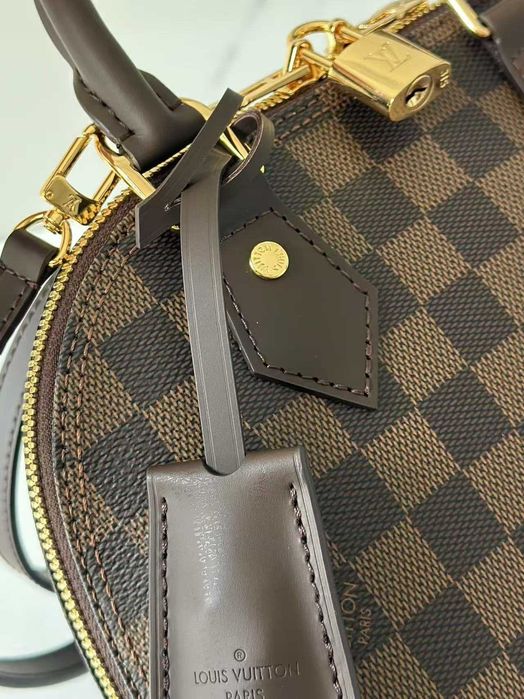 Louis Vuitton Alma BB