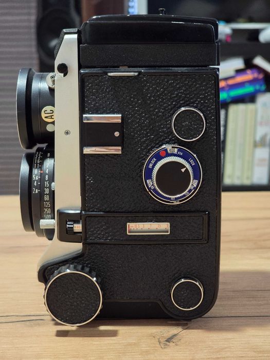 Mamiya C330 + 80mm f2.8 blue dot 6x6 aparat analogowy średnioformatowy