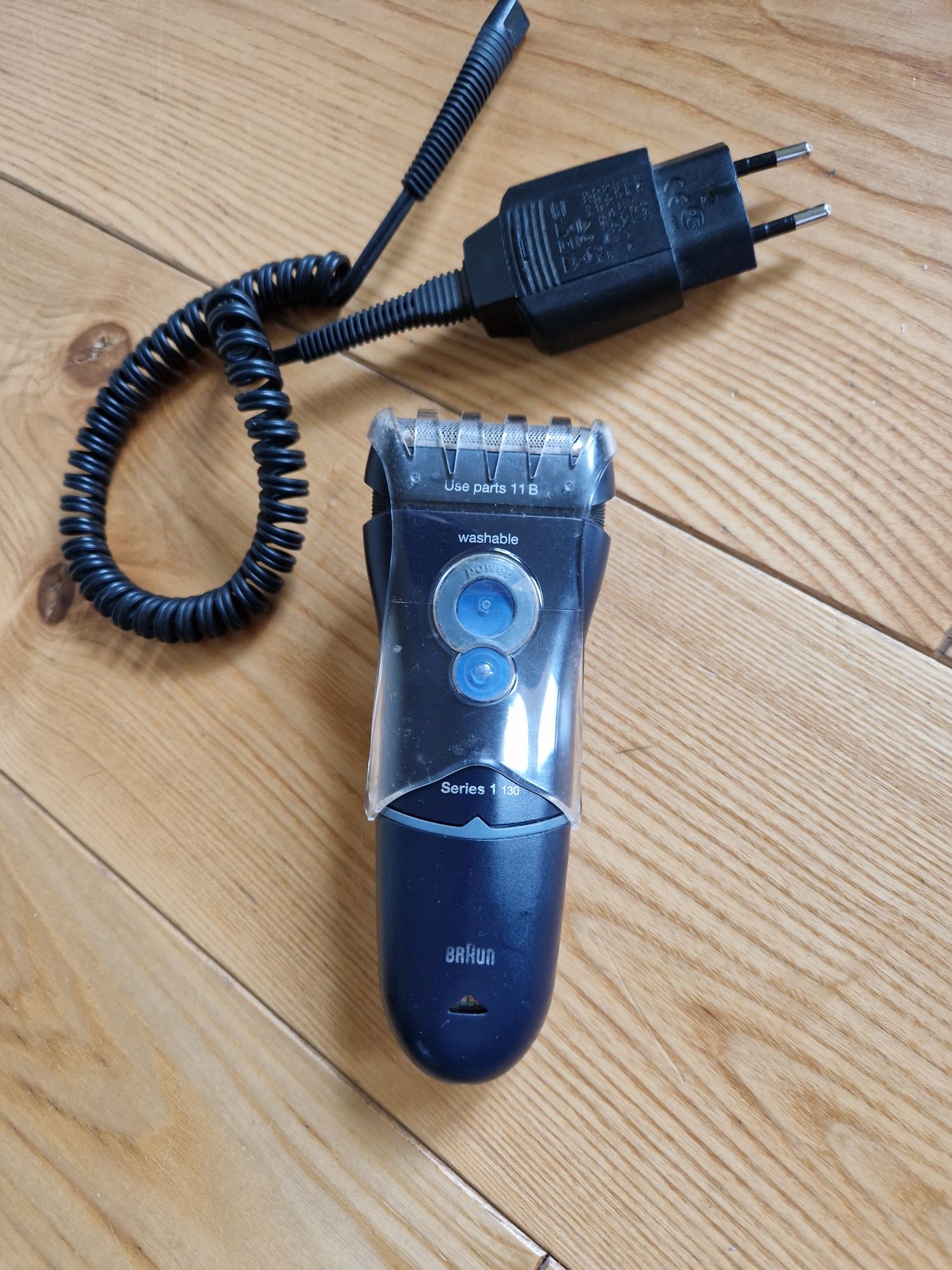 Braun golarka Series 1