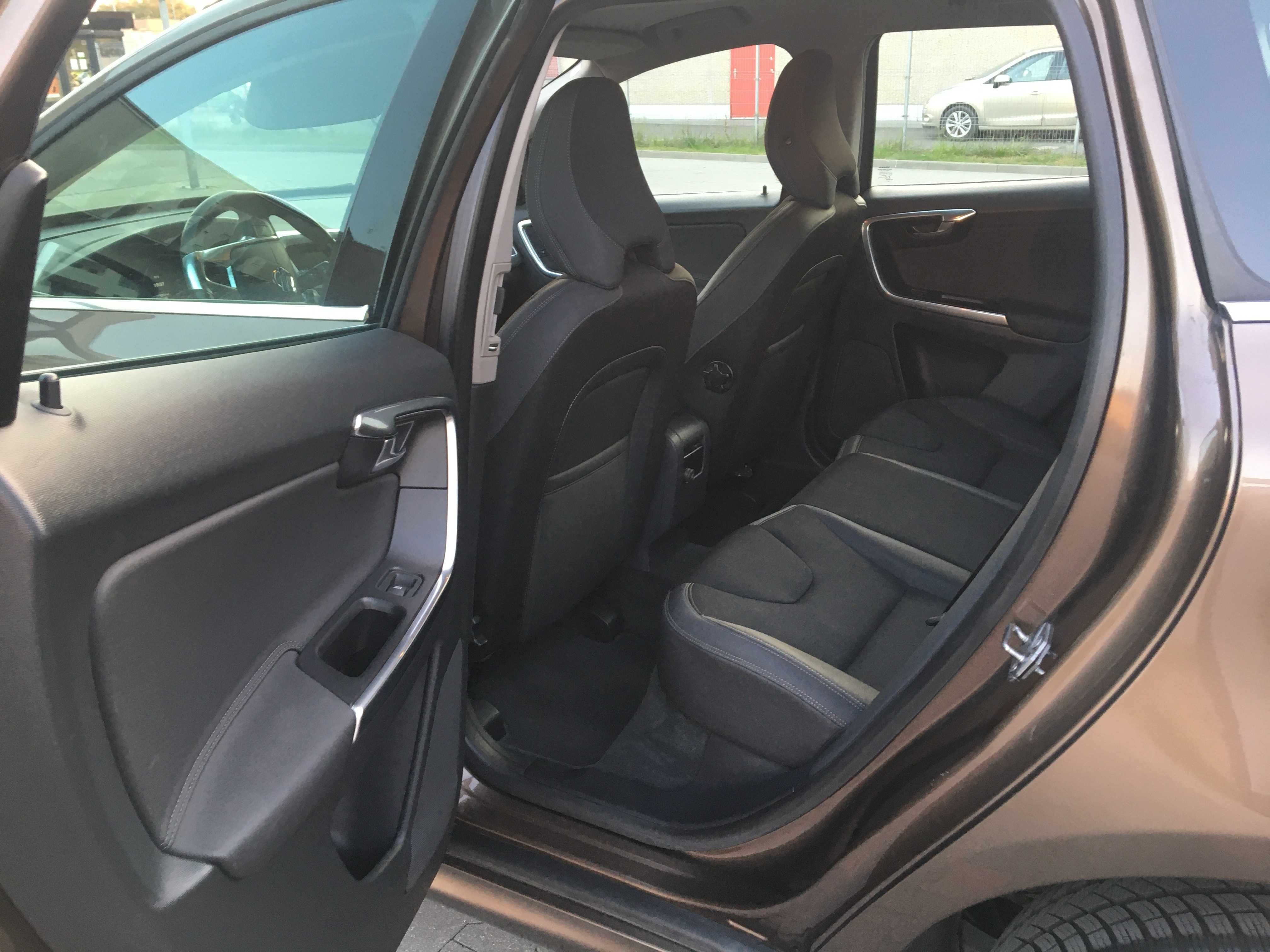 Volvo XC60 D5 2.4D 215 AWD