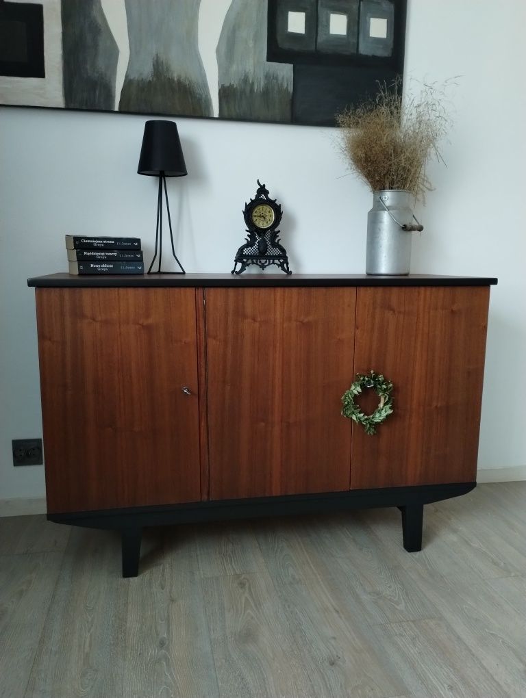 Długa komoda PRL sideboard