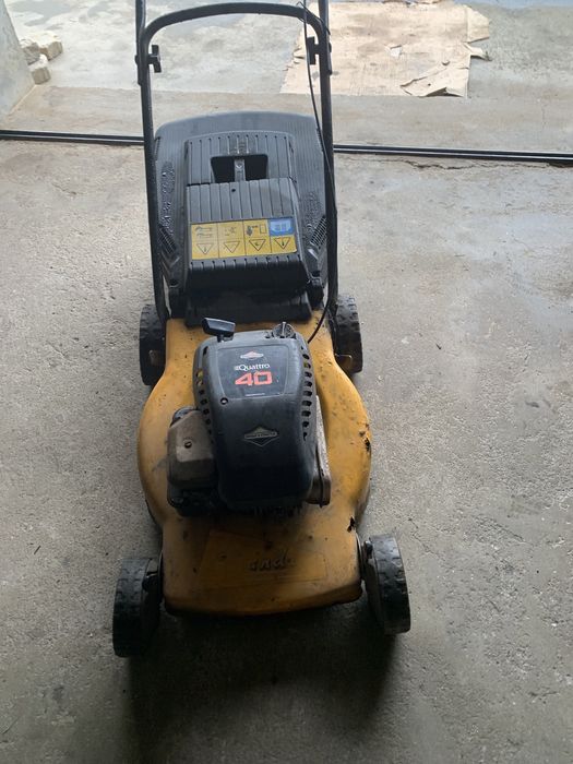 Relvadeira usada para cortar