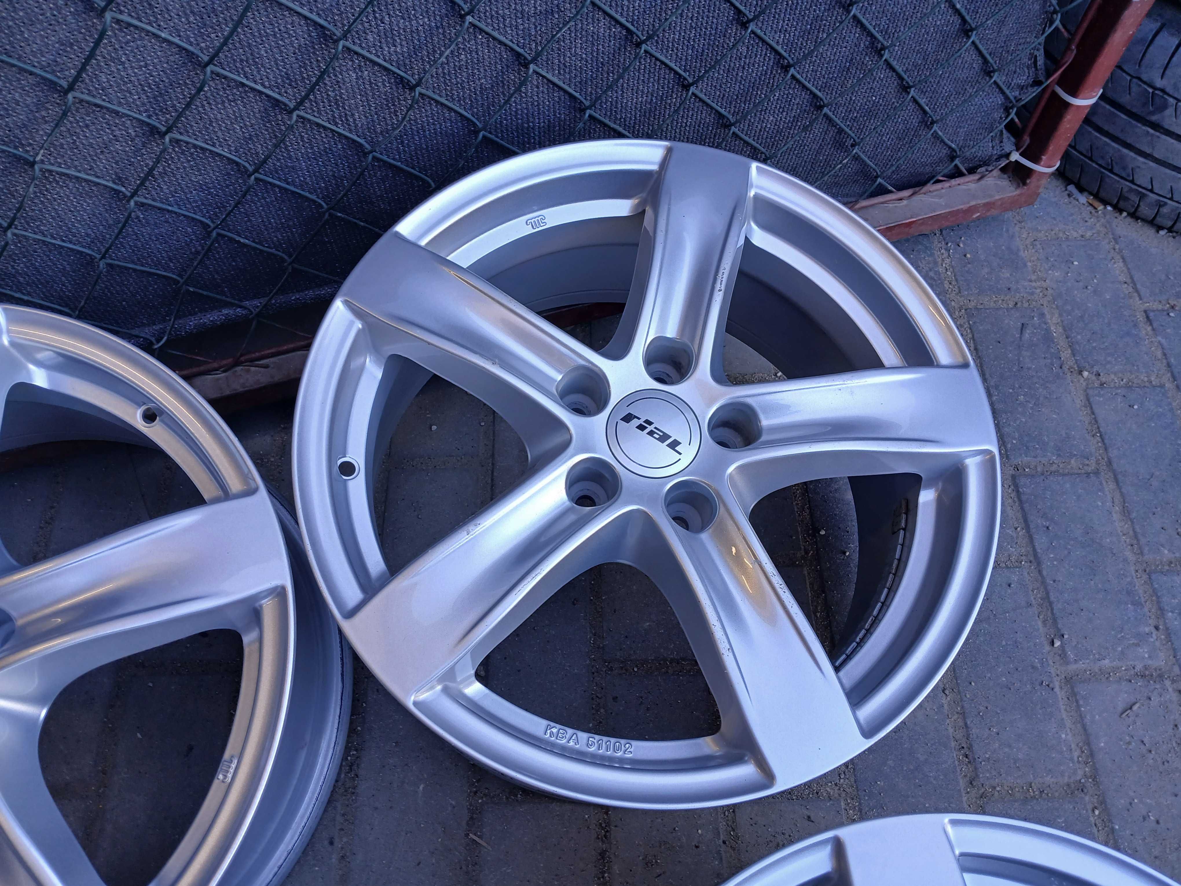 4x felgi R17 5x114,3 Toyota Avensis Rav4 Corolla Hyundai Kia Nissan