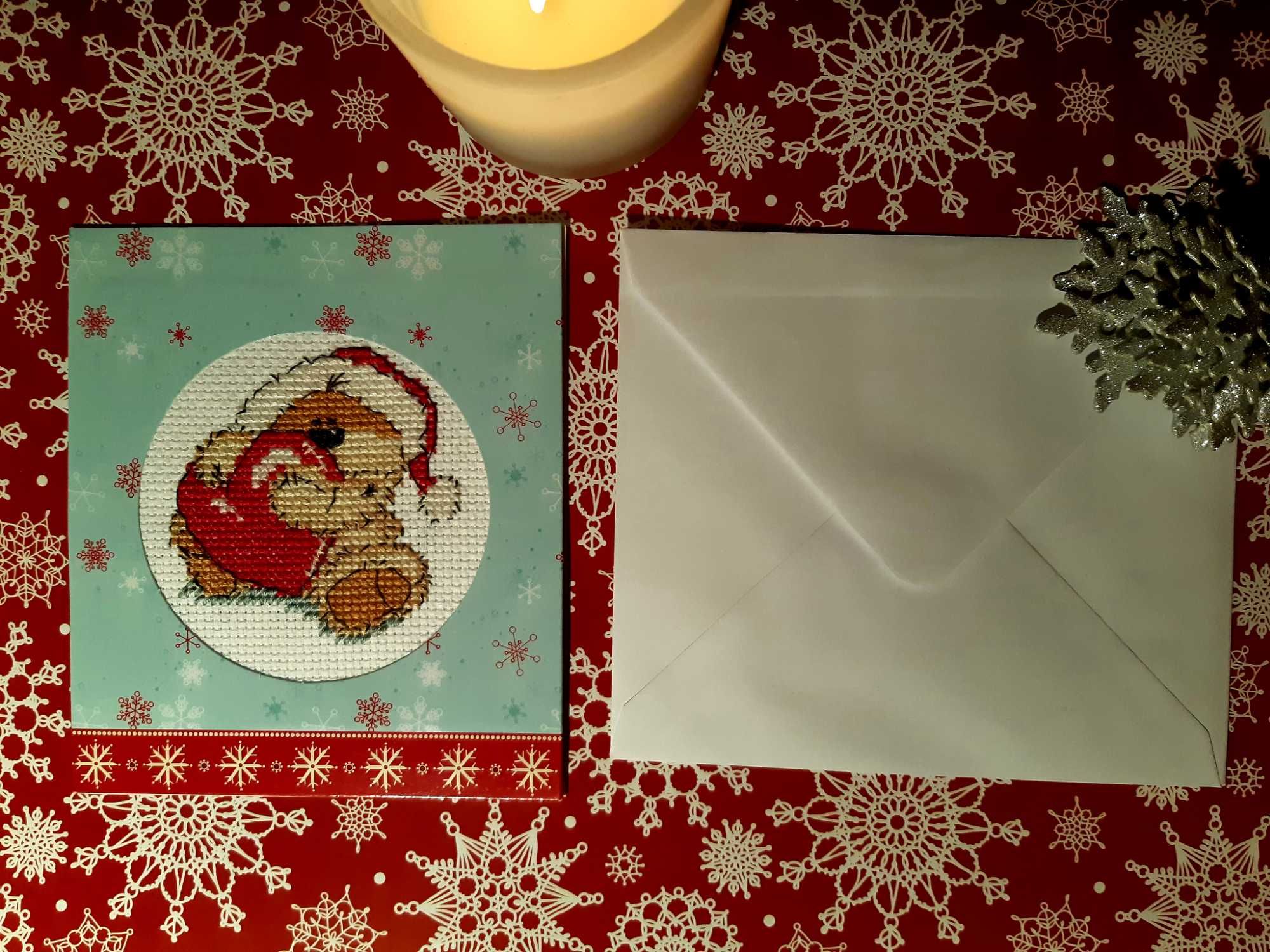 Kartka świąteczna haftowana ręcznie.