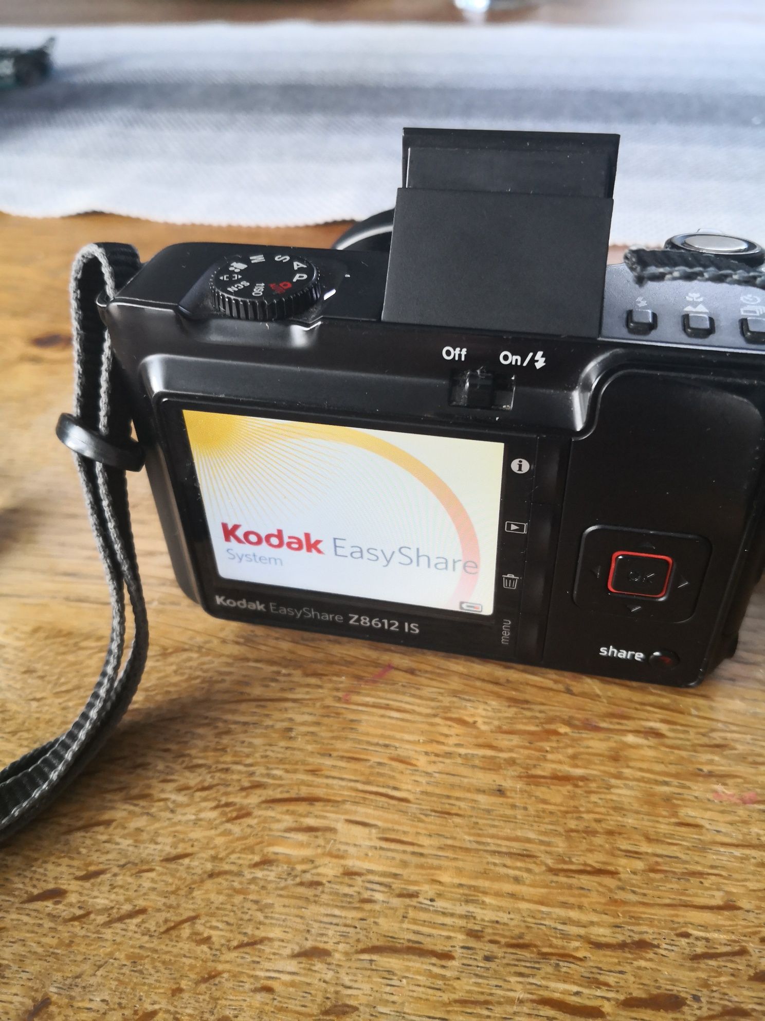 Kodak EasyShare Z8612 IS