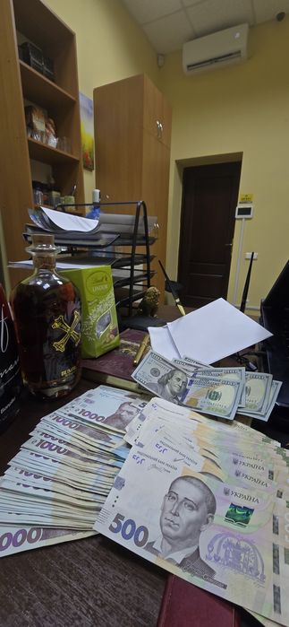 Позика під розписку у нотаріуса при особистій зустрічі