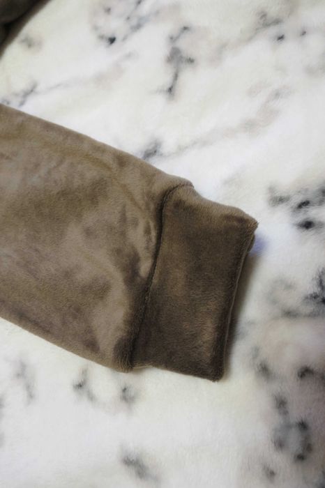 Жіноча спортивна велюрова кофта H&M (Швеція), розмір M