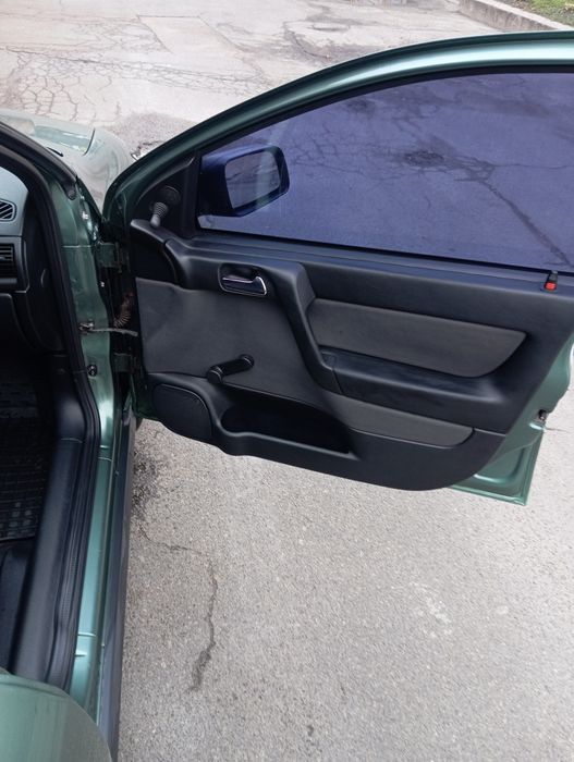 Опель Астра 2007 року