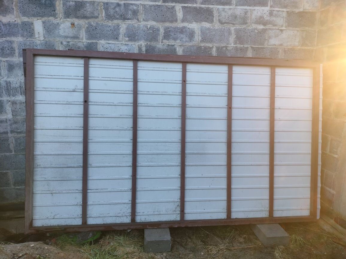 Brama garażowa Dzwi garażowe 340x290 Solidna .