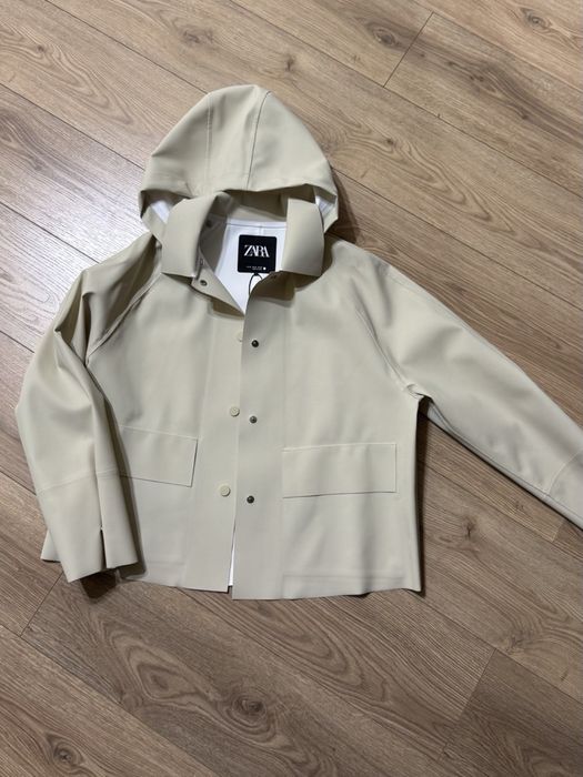 Дощовик Zara новий