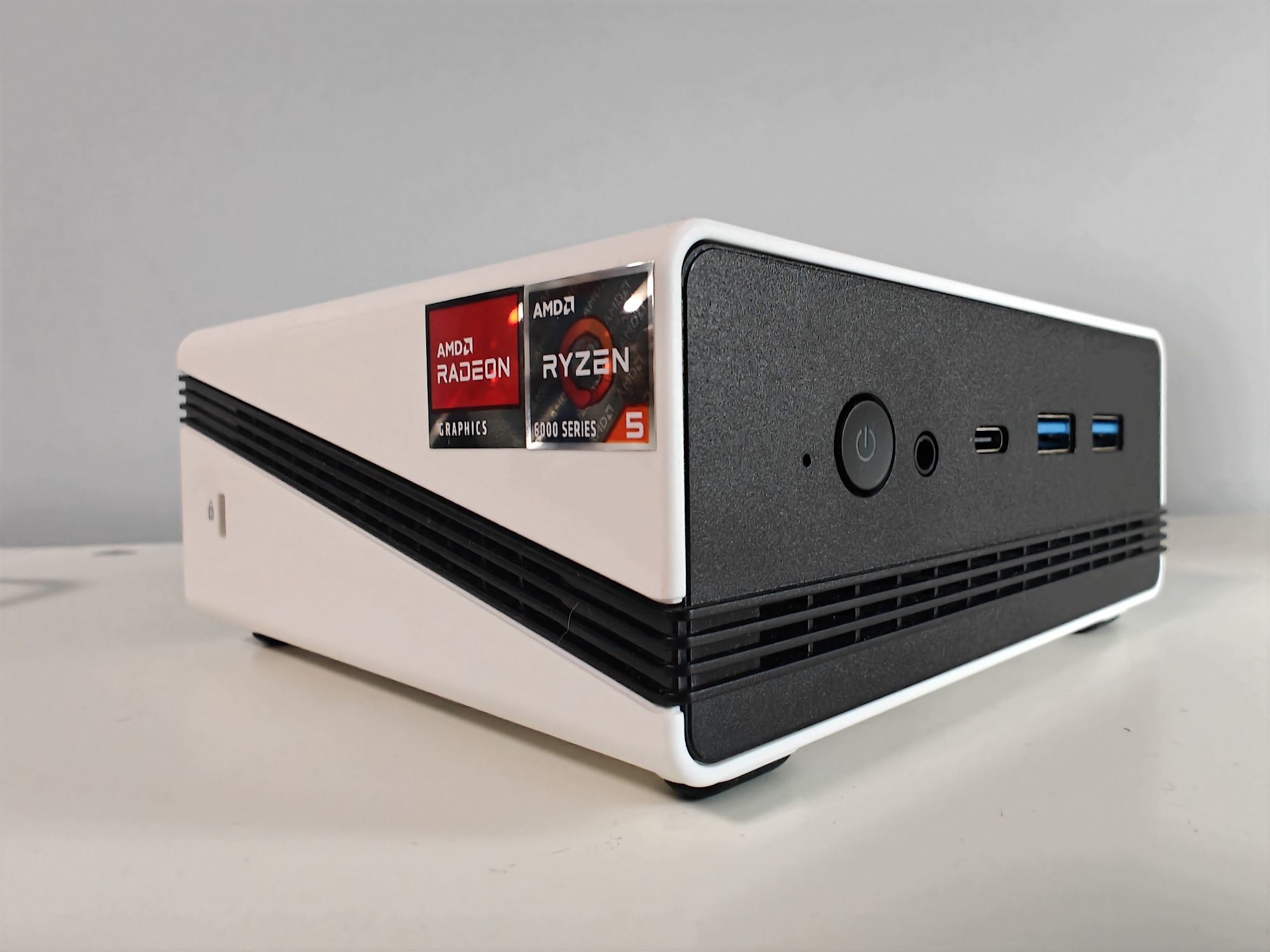 Minipc, nuk, CHUWI UBox Ryzen 5 6600H / 32GB DDR5 / 512GB SSD / Window