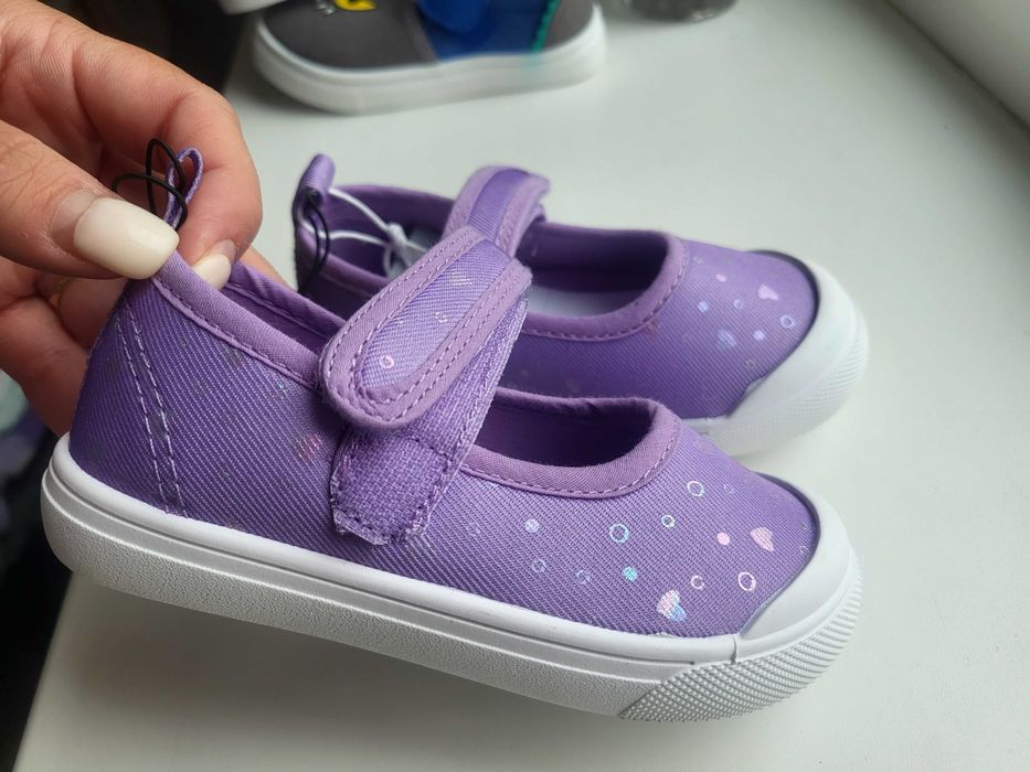 Взуття в садочок, сандалі