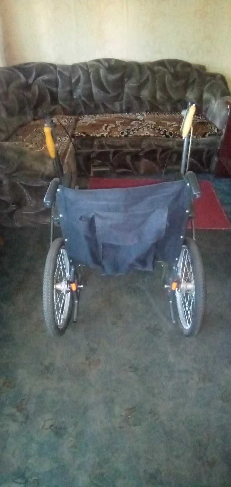 Продам инвалидную коляску дорожная