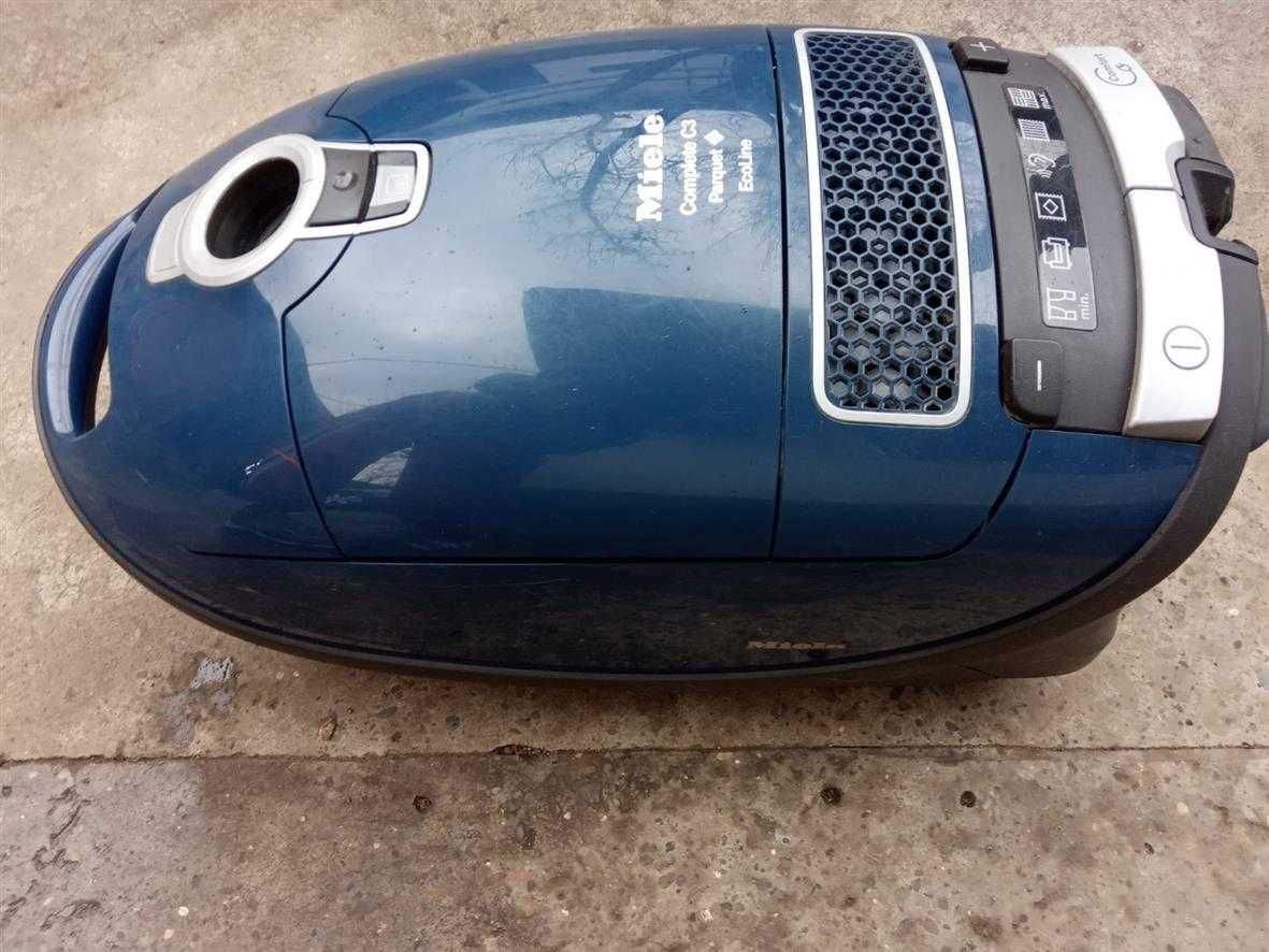 Miele  пилосос з є.с