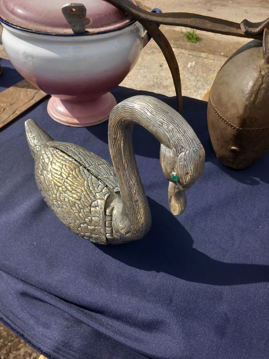 Antique, Fecit Portugal heavy pewter figural swan vessel