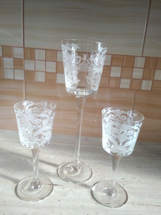 Zestaw 3 białych świeczników