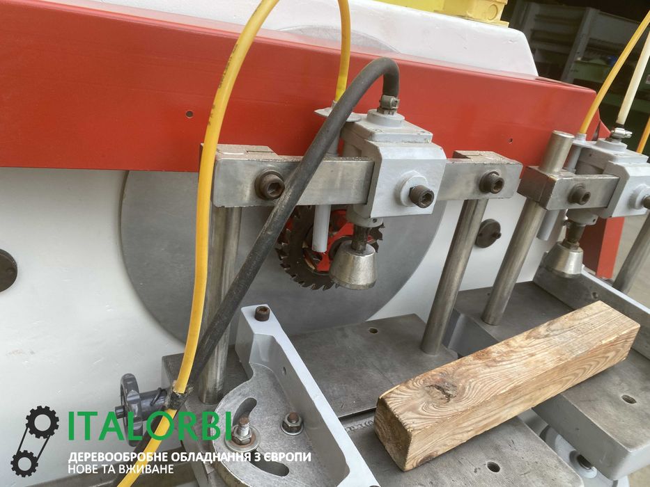 Овальний шип Balestrini