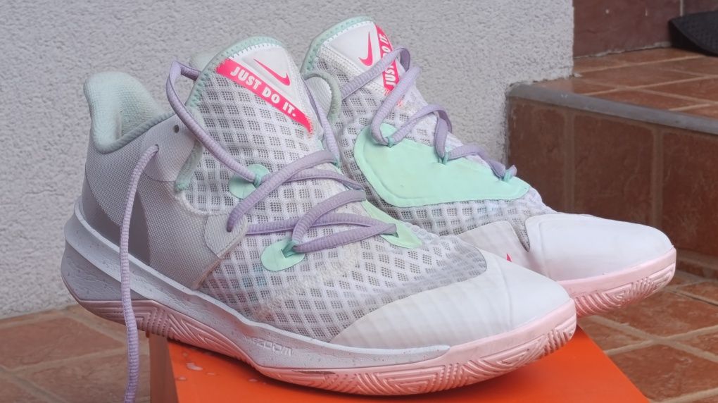 Волейбольні кросівки Nike Zoom Hyperspeed Court SE білий