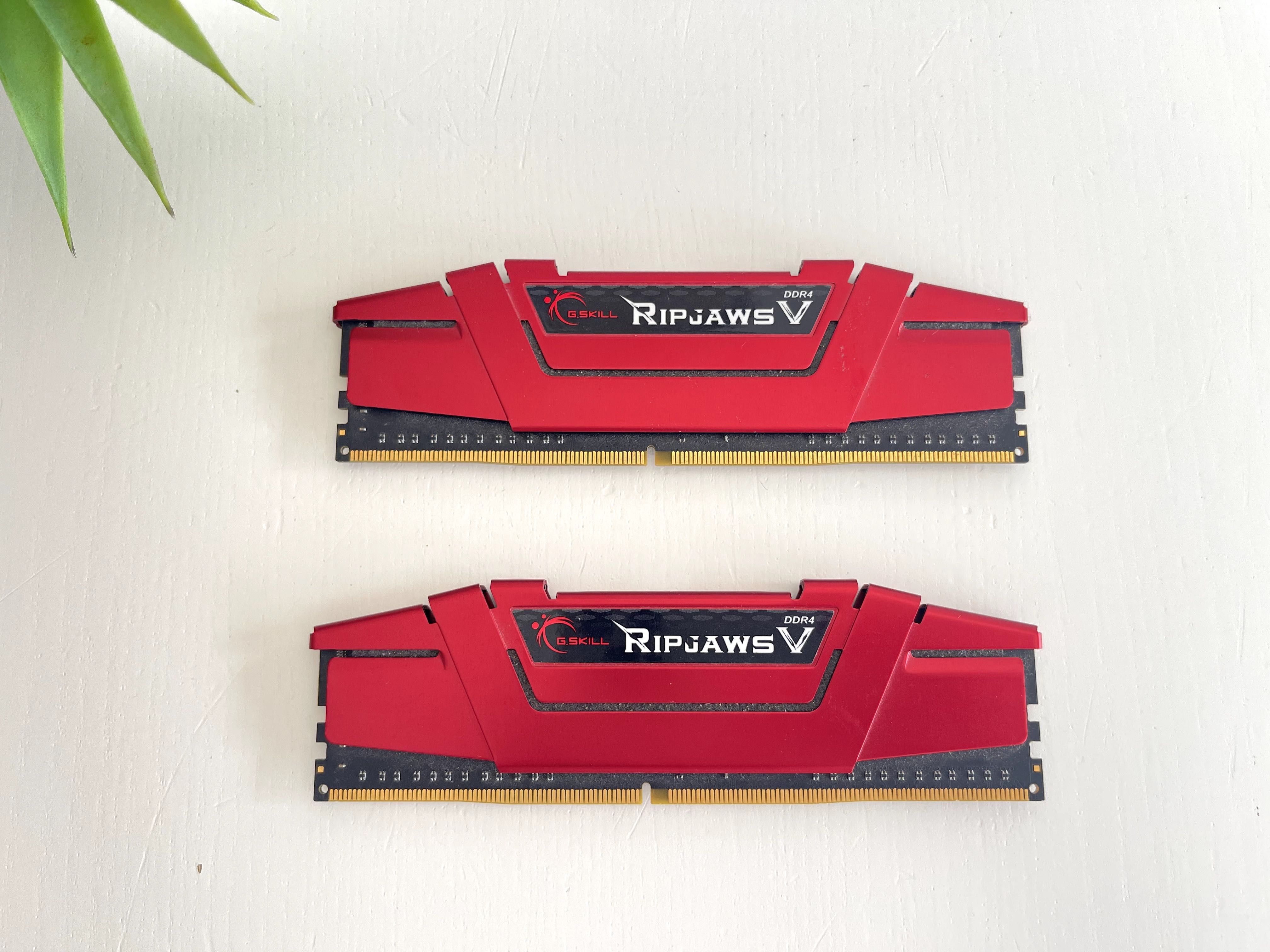 Pack 2 memórias 16GB (8GB x 2) DDR4 2400Mhz - Como novas