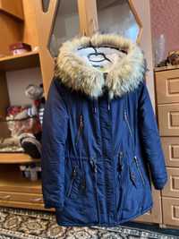 Продам женскую зимнюю теплую куртку на искусственном меху