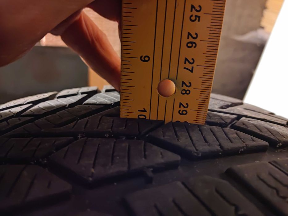 Зимові шини  R16