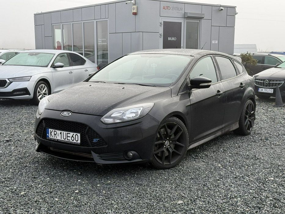 Ford Focus 2.0 16V EcoBoost ST 250KM 2014r. Recaro, Blow-off, AppleCar