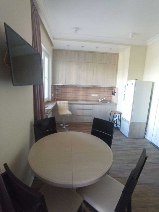 Оренда 1-К квартири біля метро