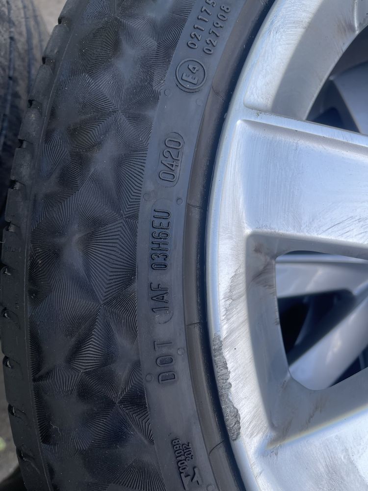 Продам резину 235/55R19