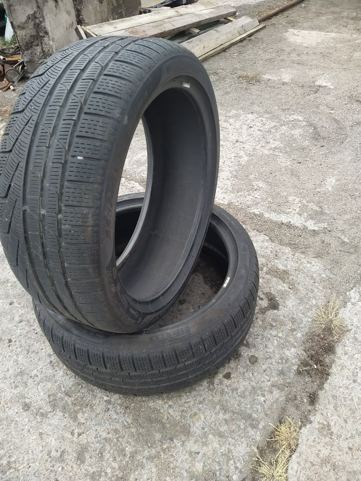 Шины PIRELLI  245/40/R20