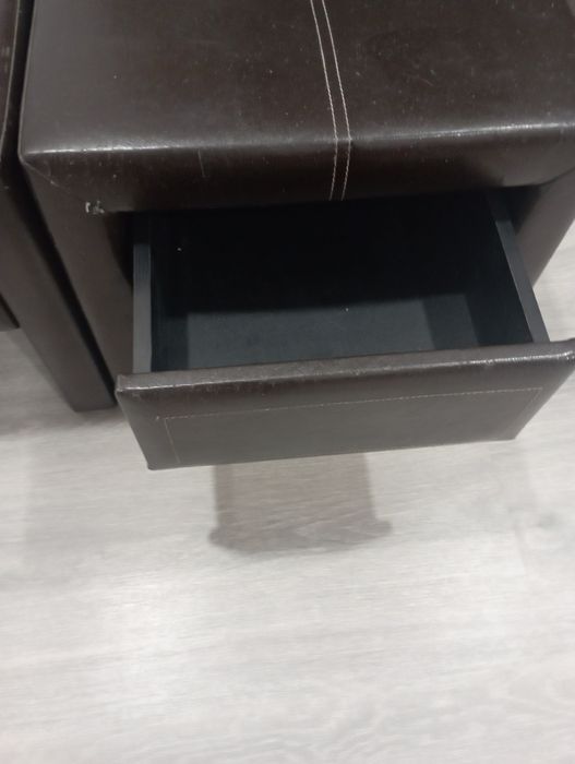 Duas Mesas cabeceira