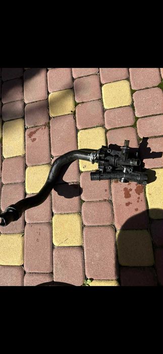 Obudowa termostatu (thermostat housing) Renault / Citroën / Peugeot
