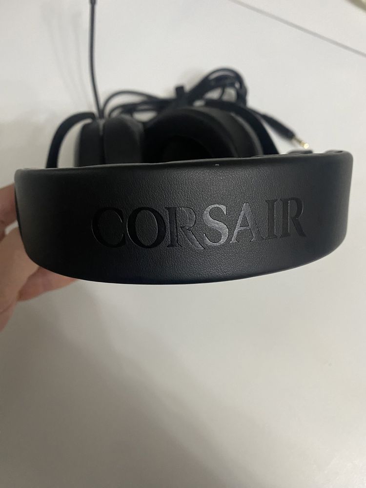 Headphones corsair