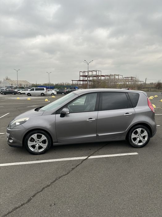 Renault Scenic 3 2011