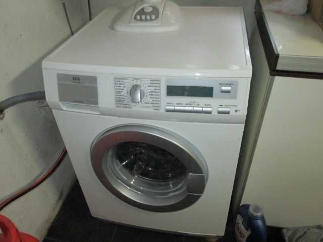 Maquina   de   lavar  roupa   AEG  usada