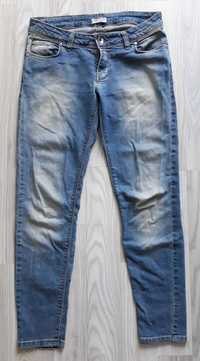 Spodnie jeansowe jeansy dżinsowe 38 M Key-D dżinsy rurki