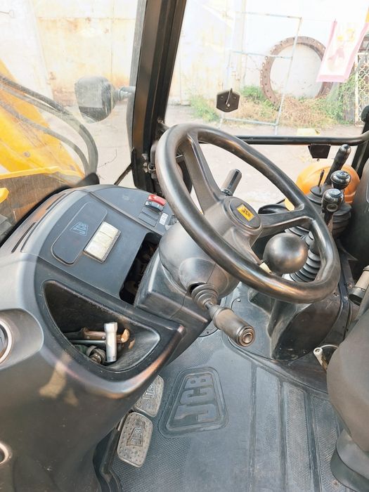 JCB 3CX экскаватор продам