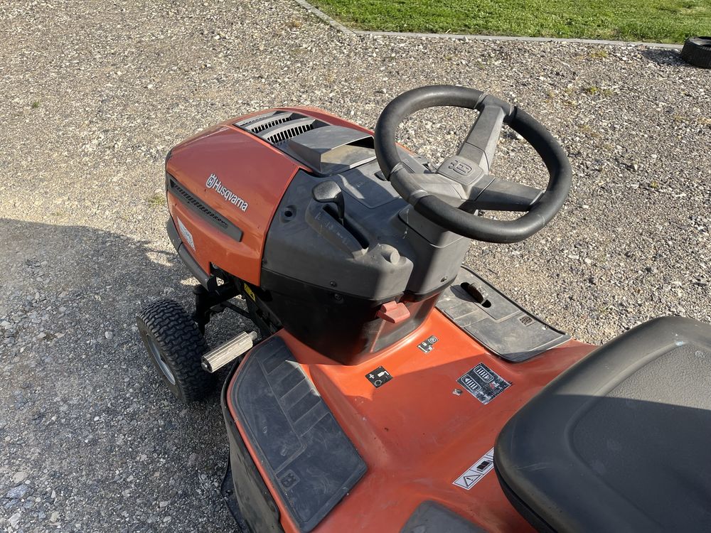 Kosiarka traktorek - Husqvarna CTH 126 12.5HP