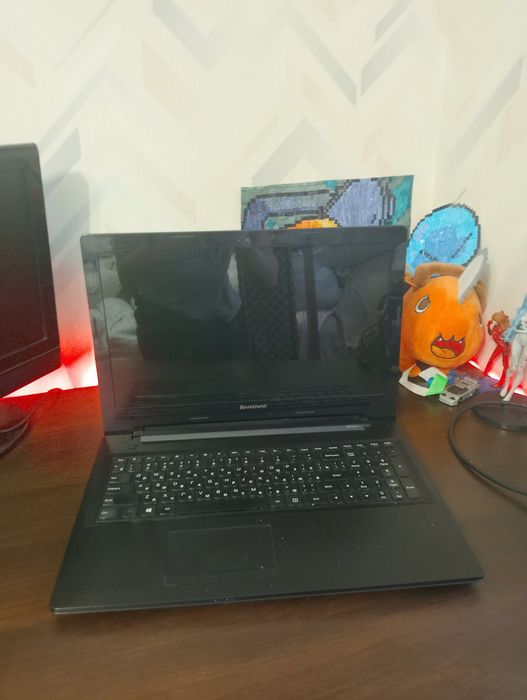 Lenovo G50-30 ноутбук для навчання 

Хороший ноутбук для навчання !!!