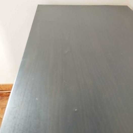 Secretária IKEA 142x50cm cor preto