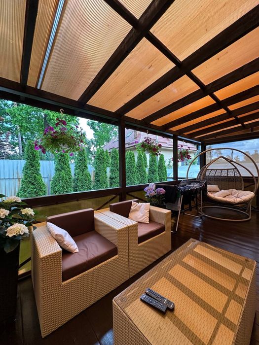 Продам будинок біля Центрального Парку