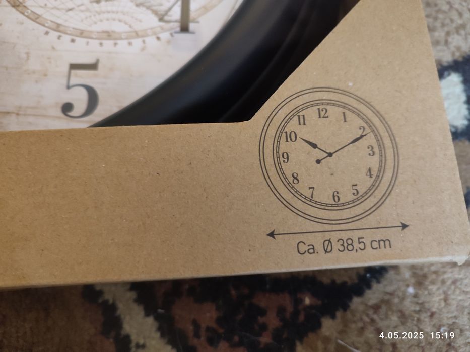 Nowy czarny zegar ścienny Mapa świata 38.5 cm