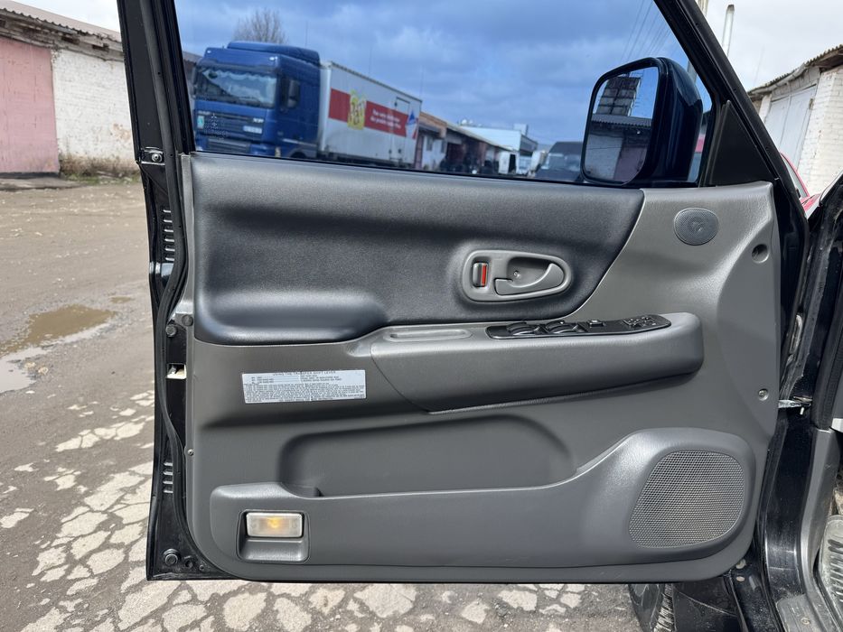 Mitsubishi Padjero Sport 2006