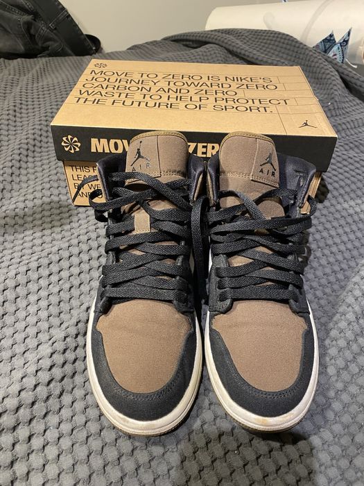 Nike Air Jordan 1 Mid SE