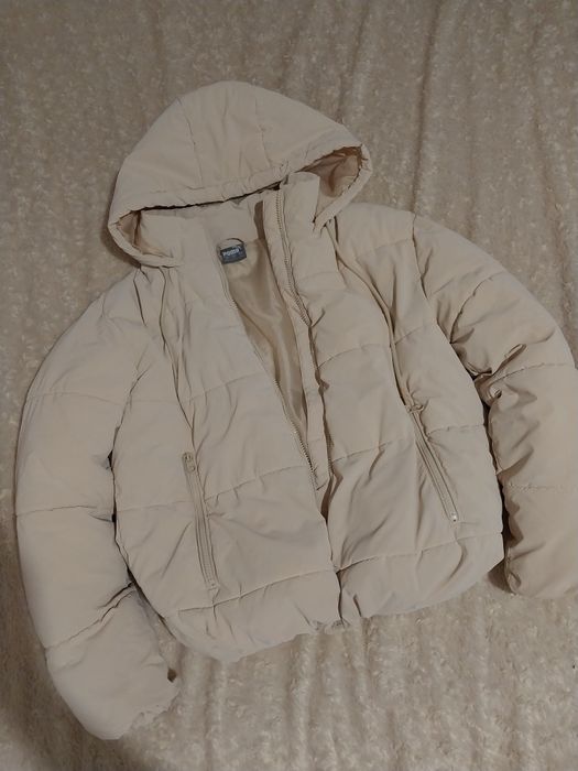 Продам жіночу курточку PUMA