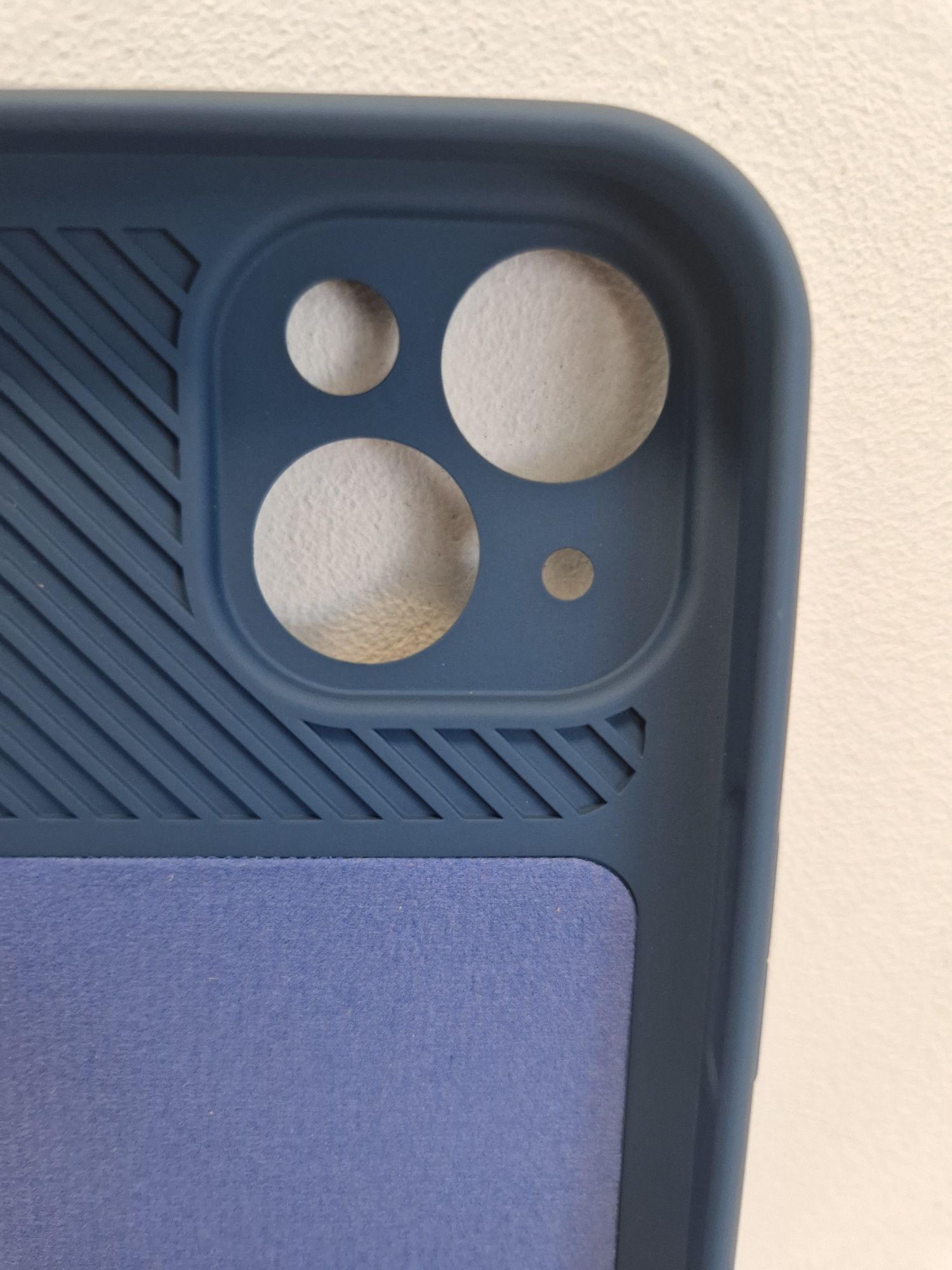 Camshield Soft do Iphone 14 Plus Granatowy