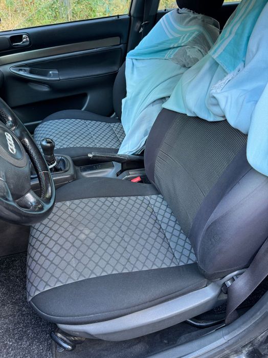 Audi A4 1.9TDI 110CV / Valor Negociável!