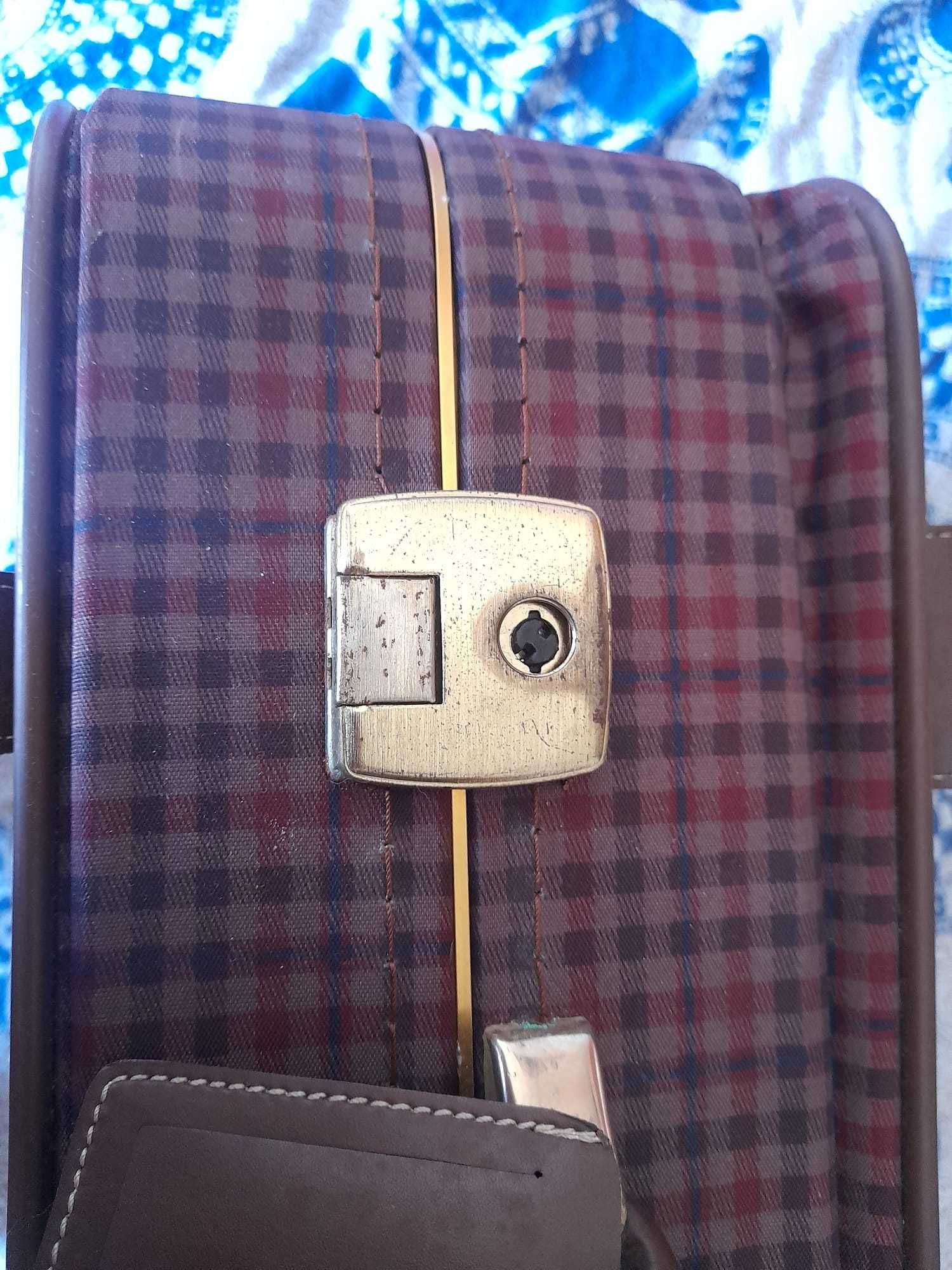 Mala de viagem antiga